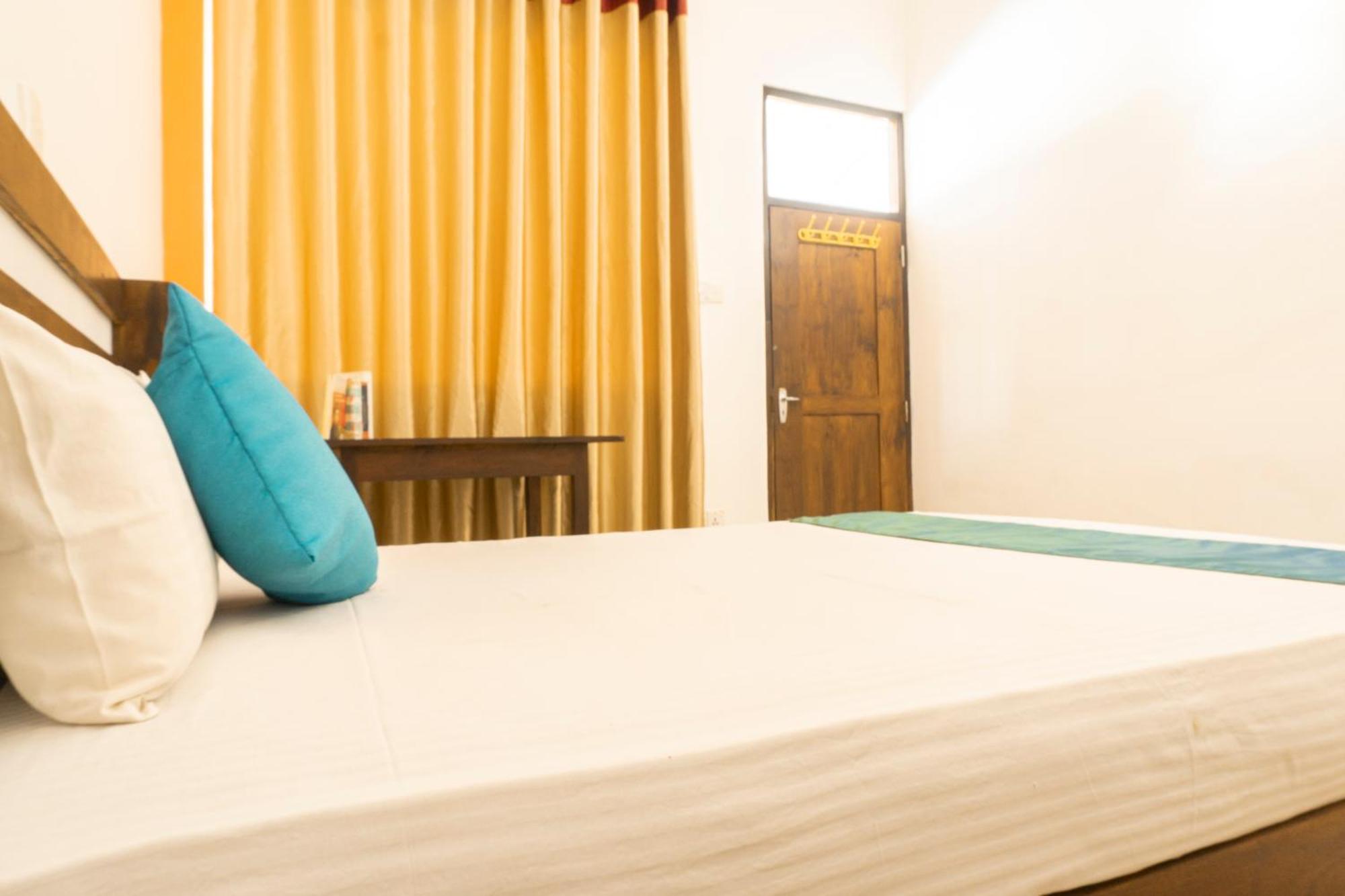 Blumarine Guest House Negombo Exterior photo