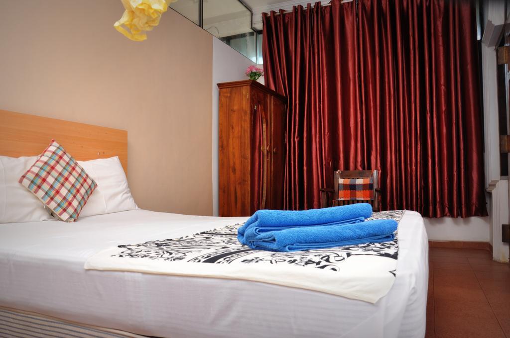 Blumarine Guest House Negombo Exterior photo