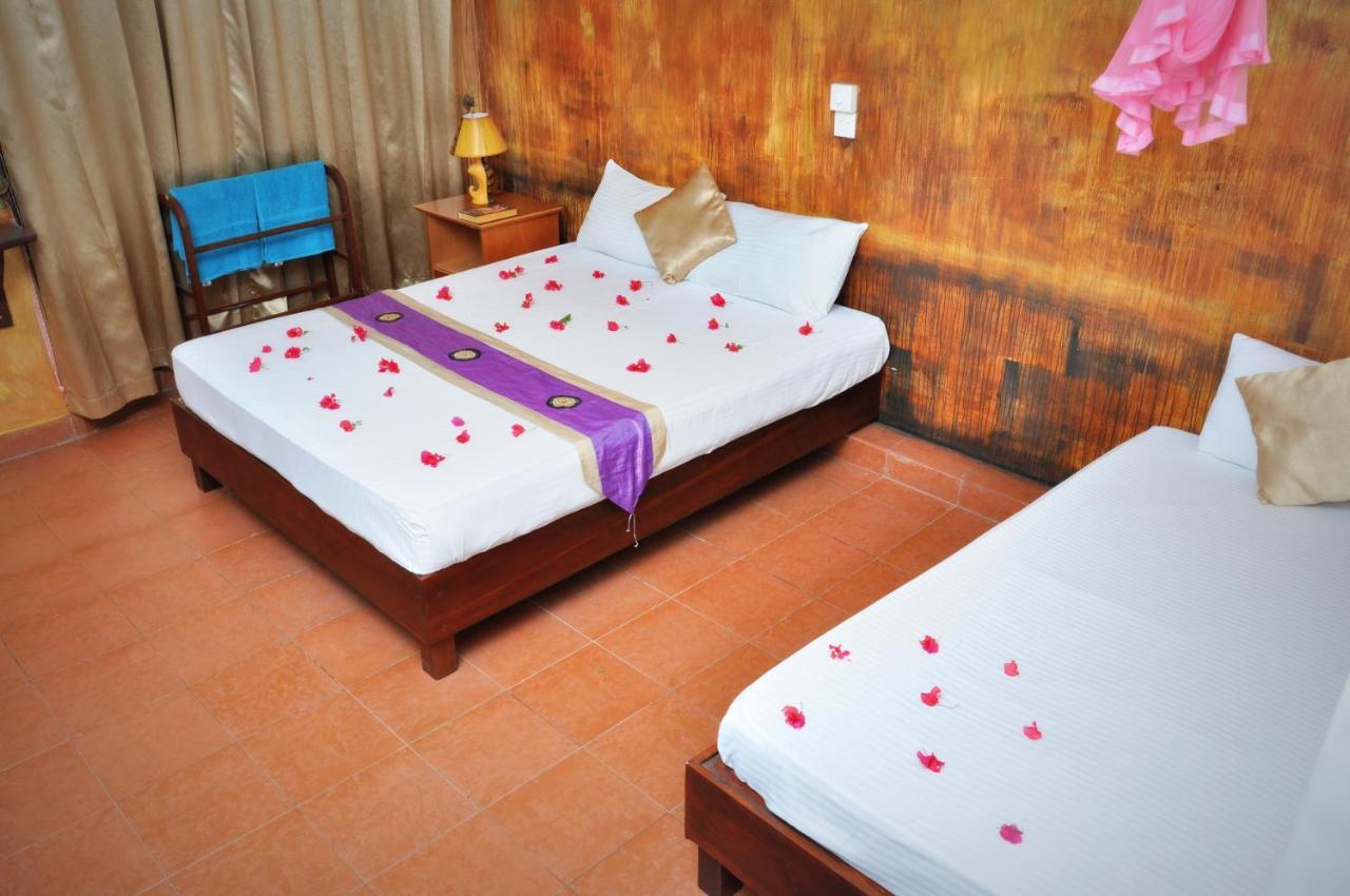 Blumarine Guest House Negombo Exterior photo